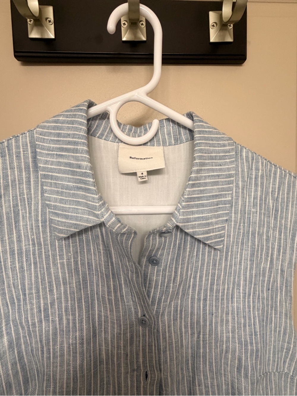 Reformation Like New- size 4 Light Blue & White Striped Linen-Blend Shirt dress